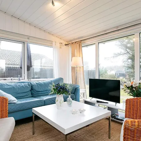 Holiday home Two-bedroom In 6 Blokhus
